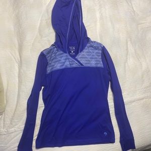 Mountain hard wear women’s shirt